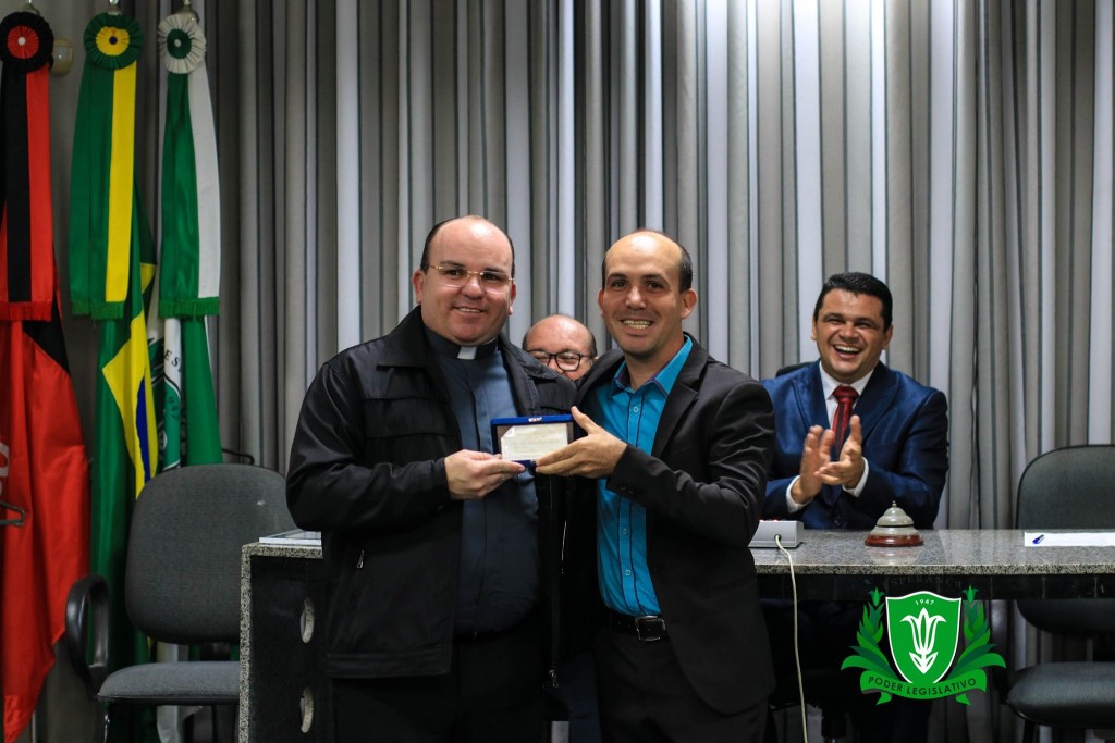 Imagem Sessão Especial entrega Comenda Padre Zé